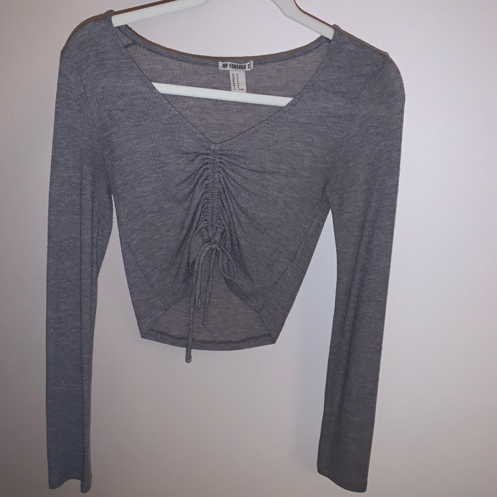 FOREVER21 LIGHT GREY LONG SLEEVE CROP TOP